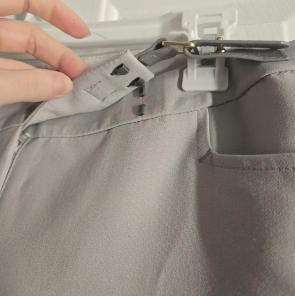 Gray Express Size 6S Dress Pants